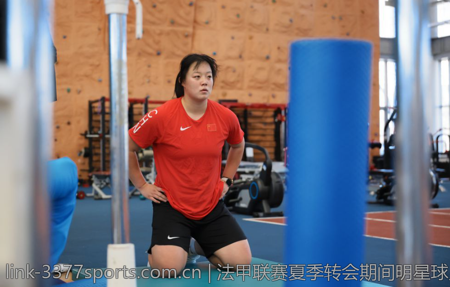 法甲联赛夏季转会期间明星球员动态综述